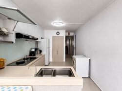 Blk 244 Jurong East Street 24 (Jurong East), HDB 3 Rooms #607522571